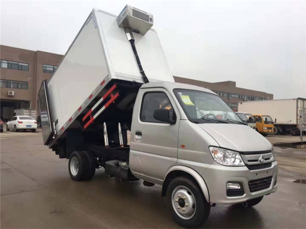 長(zhǎng)安跨越王動(dòng)物無(wú)公害處理車